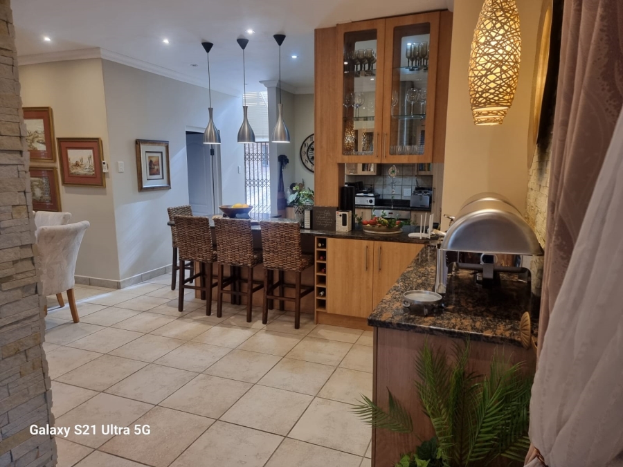 4 Bedroom Property for Sale in Wilderness Central Western Cape